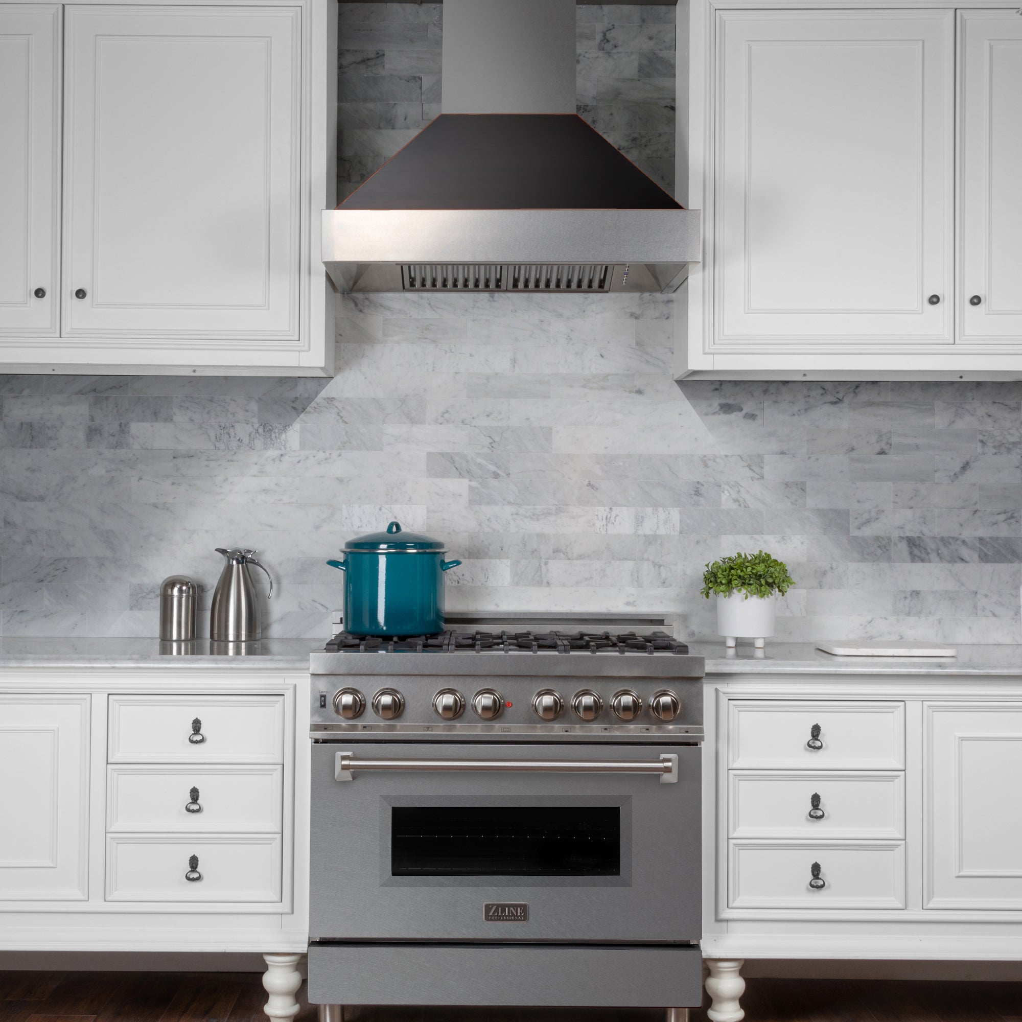 ZLINE Ducted DuraSnow® Stainless Steel Range Hood with Oil Rubbed Bronze Shell (8654ORB)