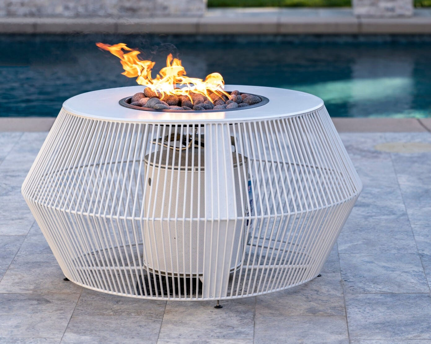 The Outdoor Plus Cesto Fire Pit - Black & White Collection