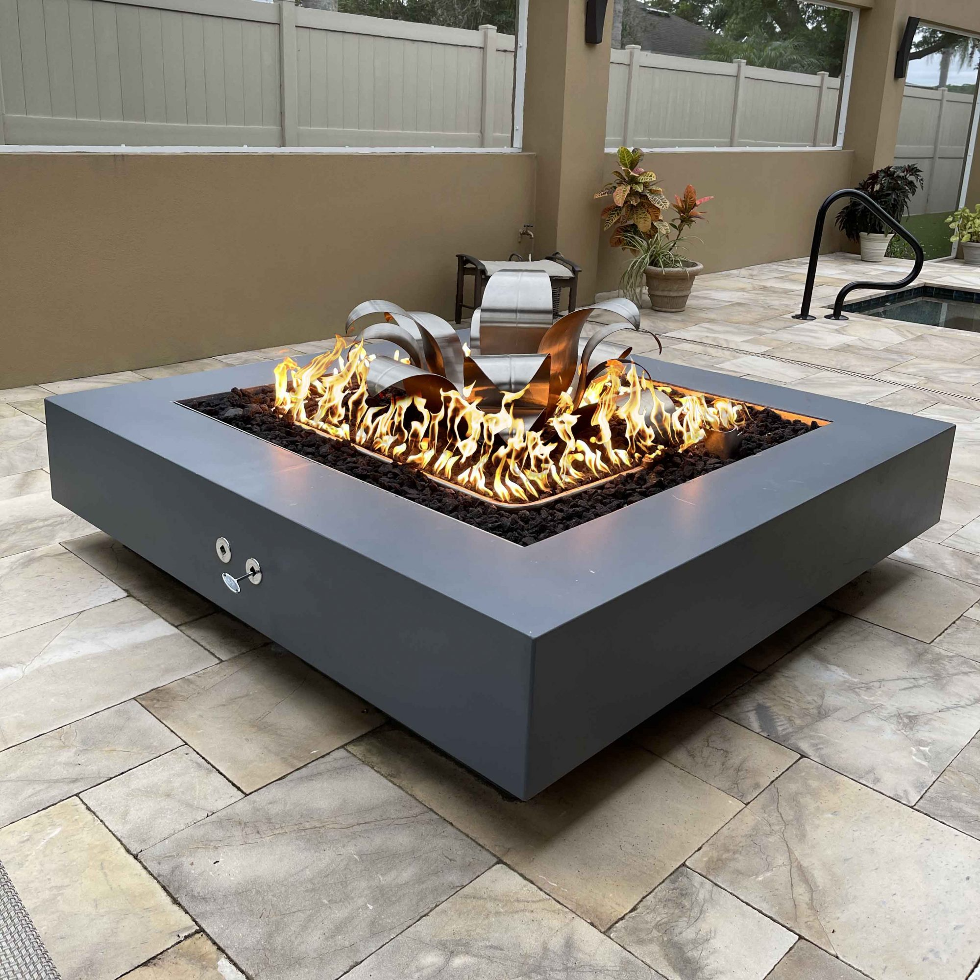 CABO SQUARE POWDER COATED FIRE PIT