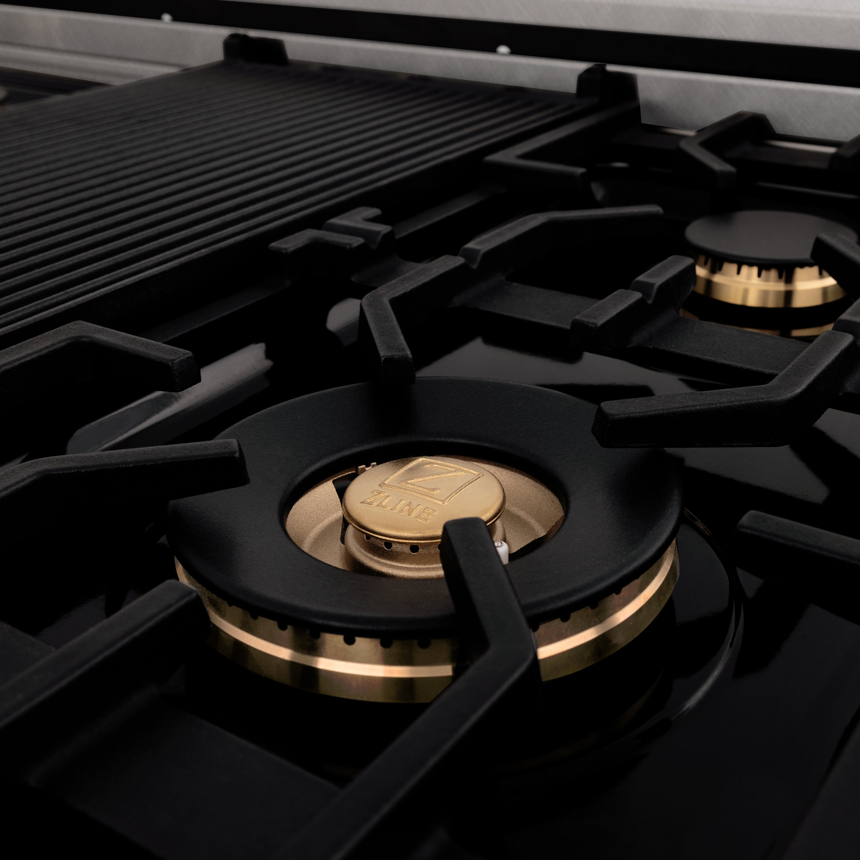 ZLINE Autograph Edition 48" Porcelain Rangetop with 7 Gas Burners in DuraSnow® Stainless Steel and Accents (RTSZ-48)