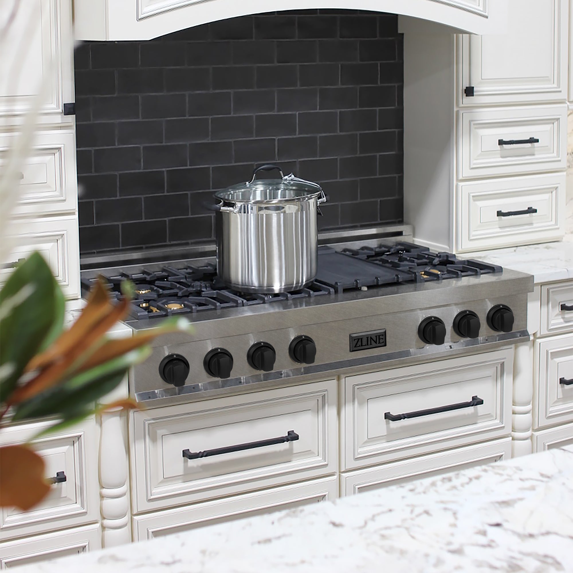 ZLINE Autograph Edition 48" Porcelain Rangetop with 7 Gas Burners in DuraSnow® Stainless Steel and Accents (RTSZ-48)