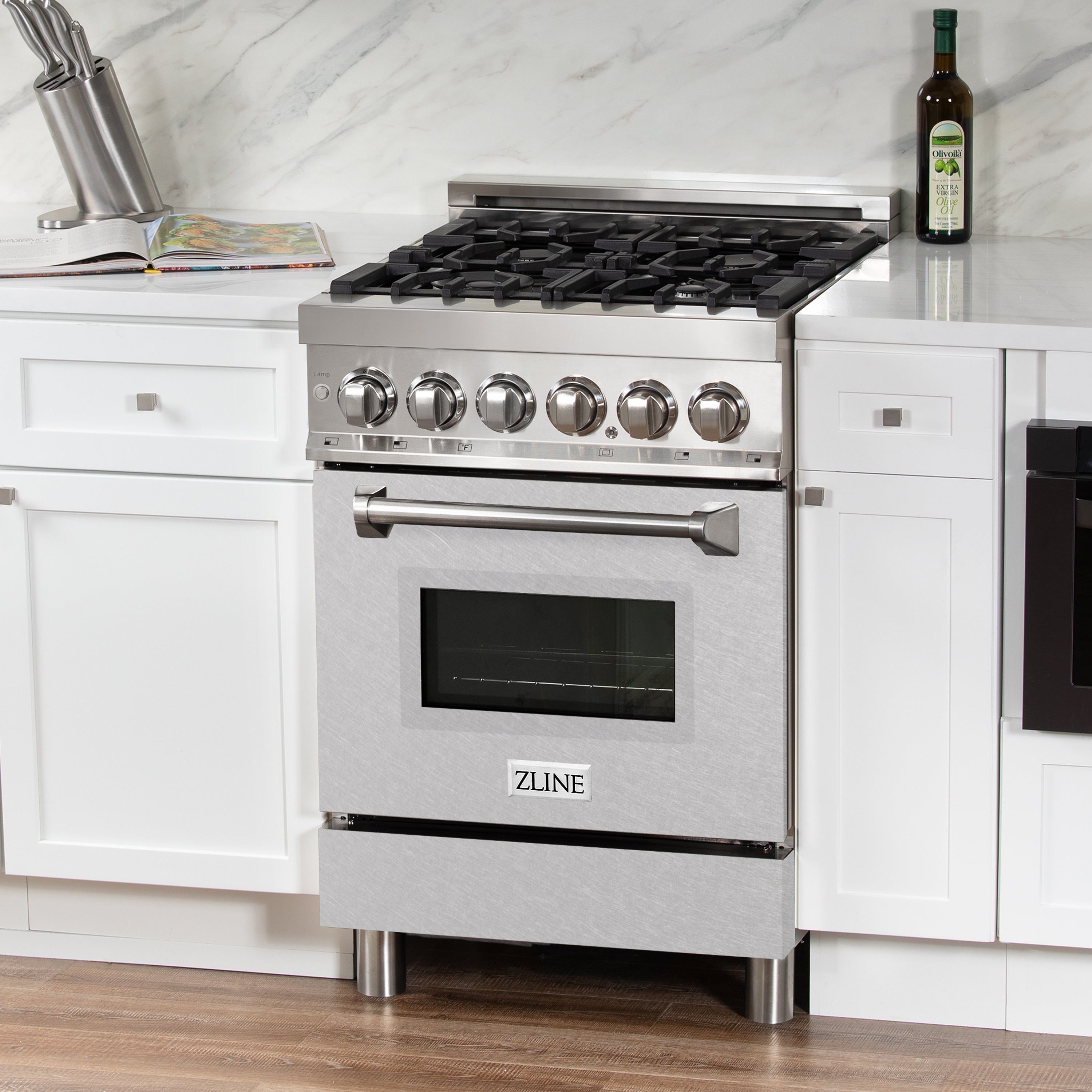 ZLINE 24" Professional Dual Fuel Range with Color Door Options (RA24)